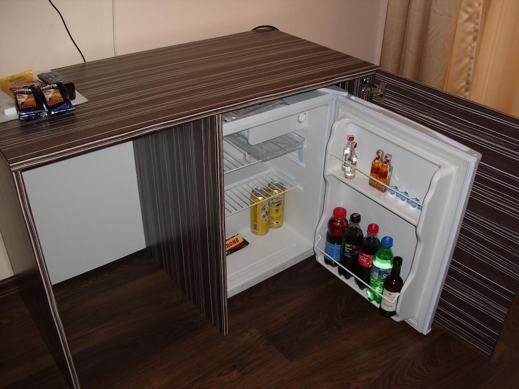Family Hotel Malibu Chernomorets Room photo